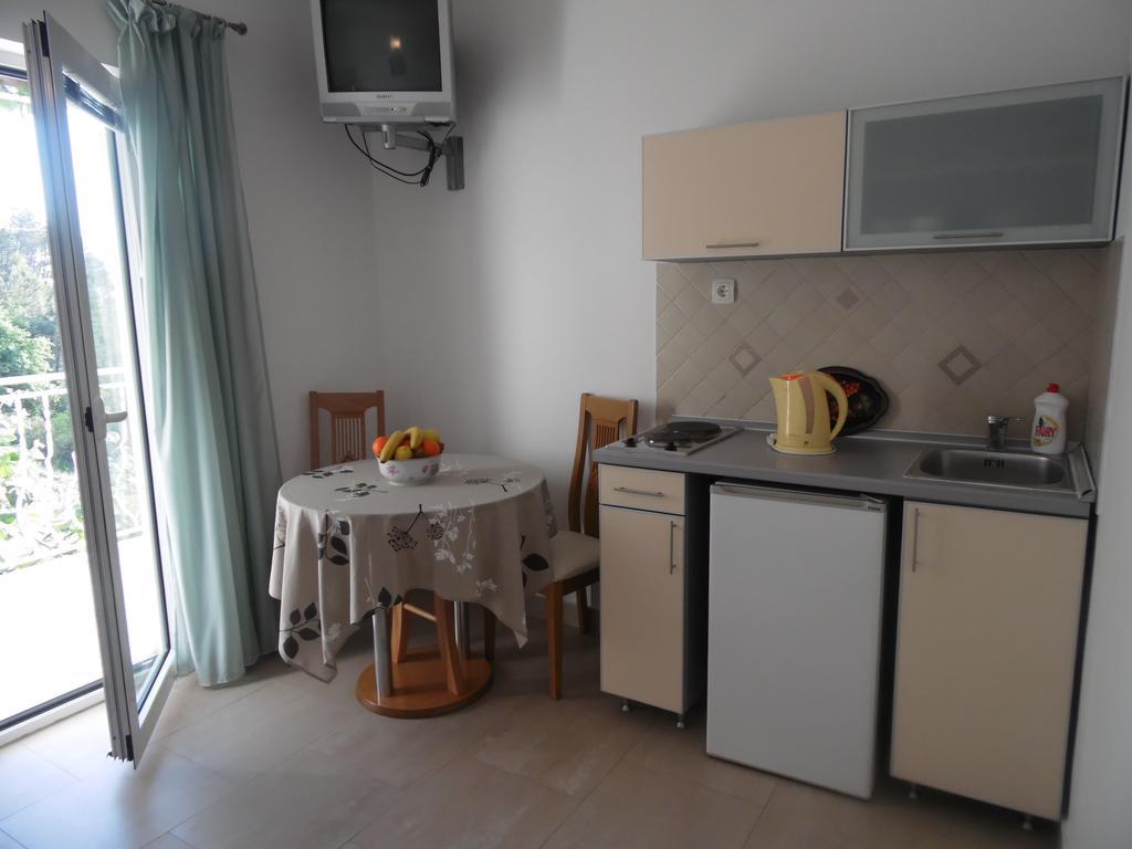 Apartments Slavica Jovanovic Sveti Stefan Szoba fotó